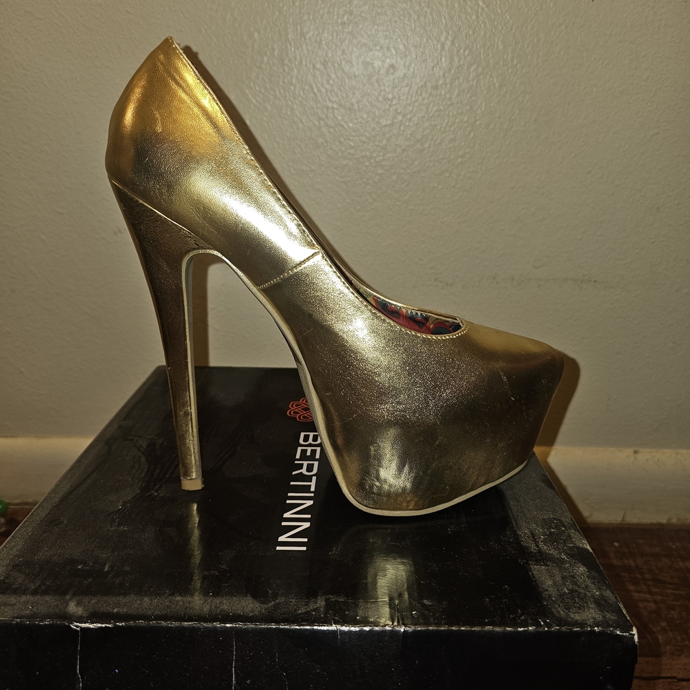 Bertinni Metallic Gold Stiletto Heels